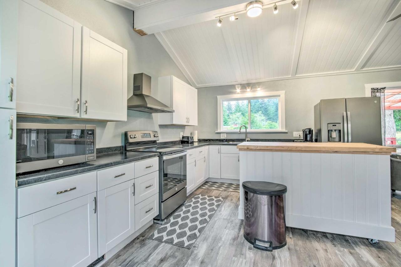 Cozy North Bend Getaway Near Dunes And Ocean! Lakeside Eksteriør bilde