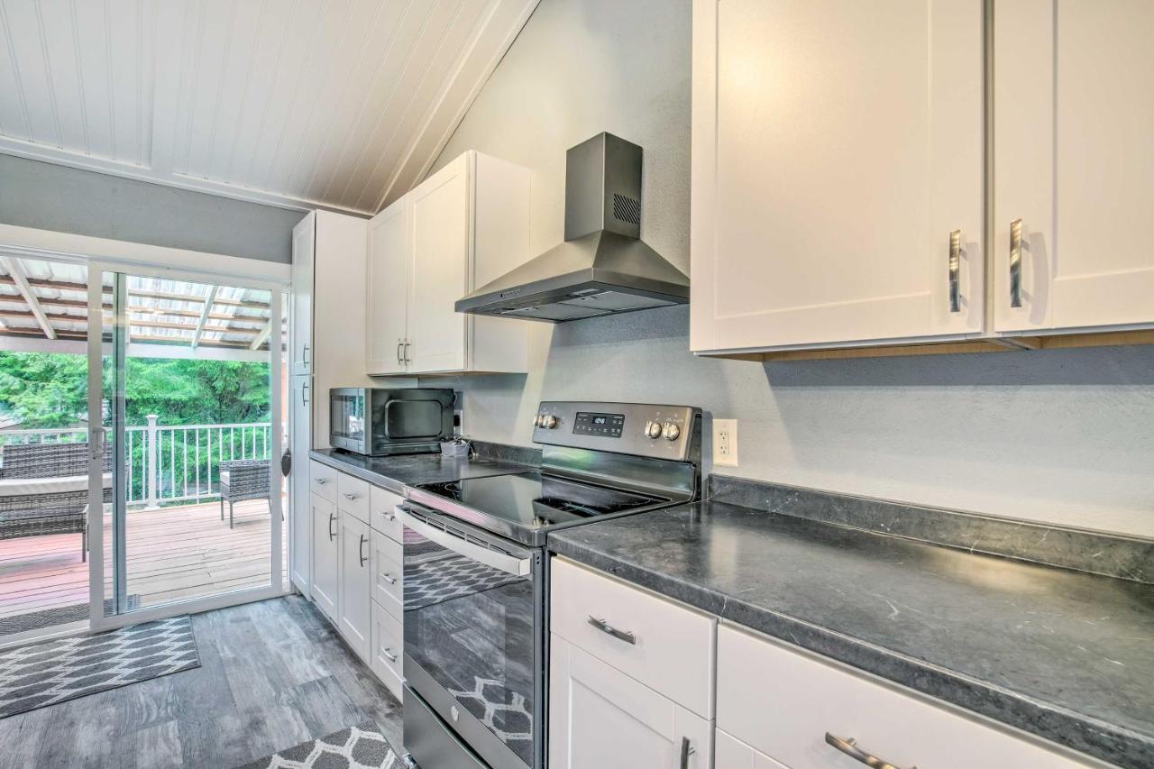 Cozy North Bend Getaway Near Dunes And Ocean! Lakeside Eksteriør bilde